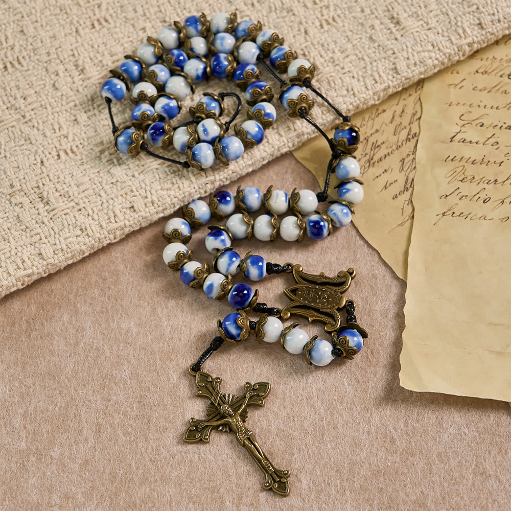Christianartworkshop Rosario con perline blu e bianche e medaglia miracolosa: un simbolo di intercessione celeste. - image 3