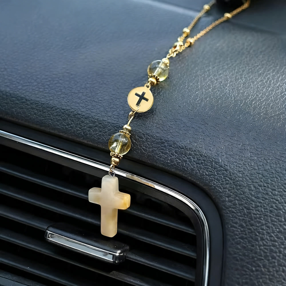 Christianartworkshop Ciondolo per auto a forma di croce in cristallo naturale con catena di perline dorate: un prezioso accessorio per ogni viaggio. - image 12
