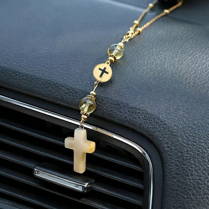 Christianartworkshop Ciondolo per auto a forma di croce in cristallo naturale con catena di perline dorate: un prezioso accessorio per ogni viaggio. - image 12