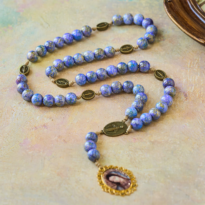 Christianartworkshop Rosario della Beata Vergine Maria dei Sette Dolori con perline dipinte a olio viola e blu e medaglia della Madonna - image 3