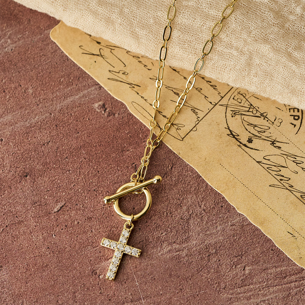 Christianartworkshop Collana con croce a moschettone e pavé di zirconi: simbolo di fede sacra e grazia senza sforzo - image 2