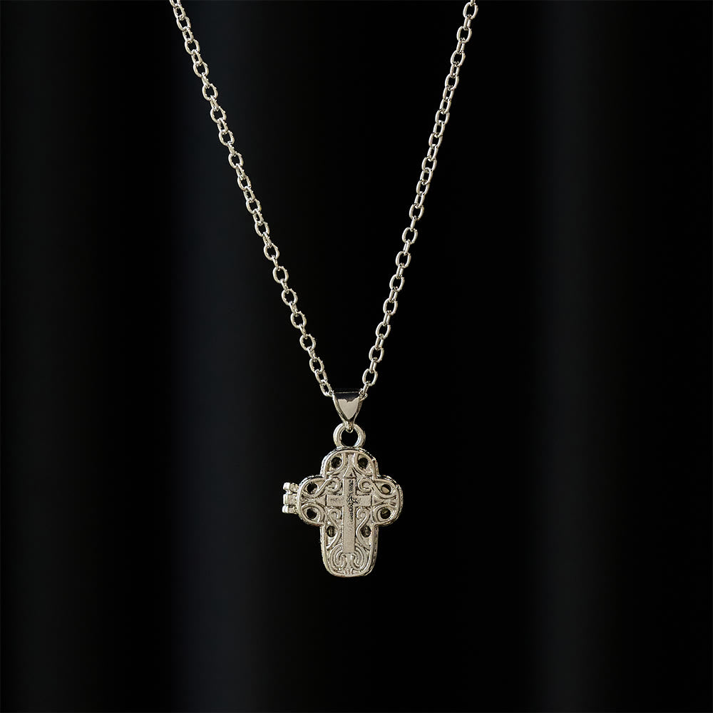 Christianartworkshop Collana con ciondolo a croce e intricata filigrana: simbolo di sacra segretezza e devozione - image 4