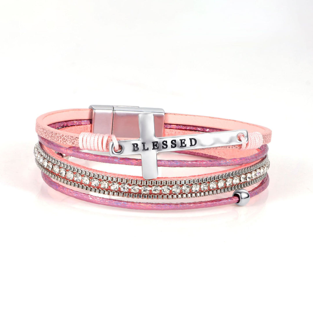 Christianartworkshop Bracciale in pelle a più strati con croce BLESSED e zirconi: simbolo di grazia divina e gioia spirituale. - Rosa - image 6