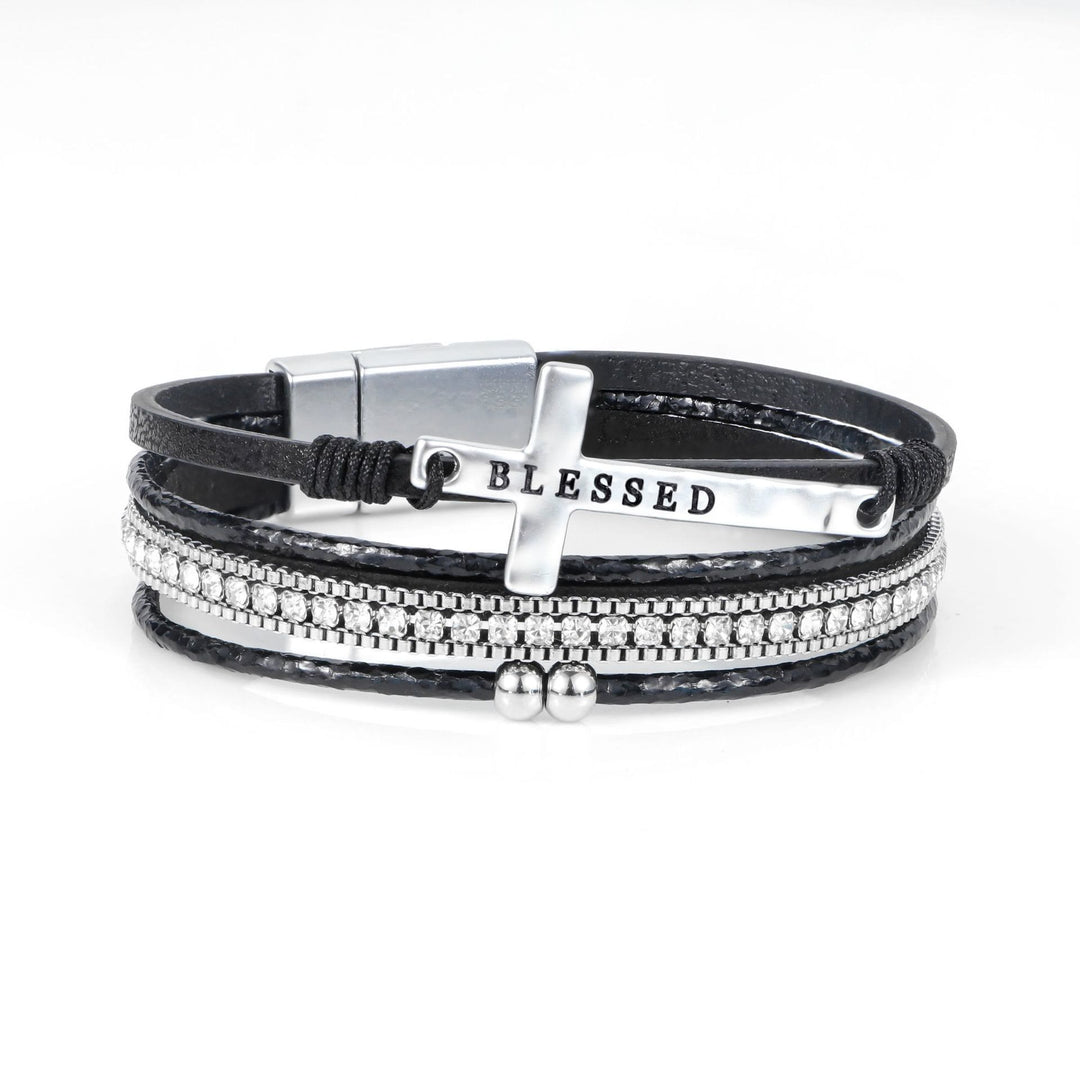 Christianartworkshop Bracciale in pelle a più strati con croce BLESSED e zirconi: simbolo di grazia divina e gioia spirituale. - Nero - image 9