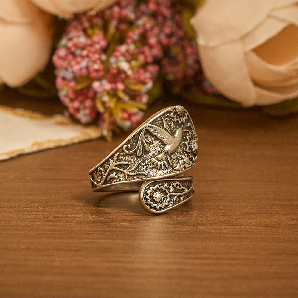 Anello regolabile con colibrì e spirito santo Christianartworkshop : emblema di grazia divina e gioia naturale. - image 3