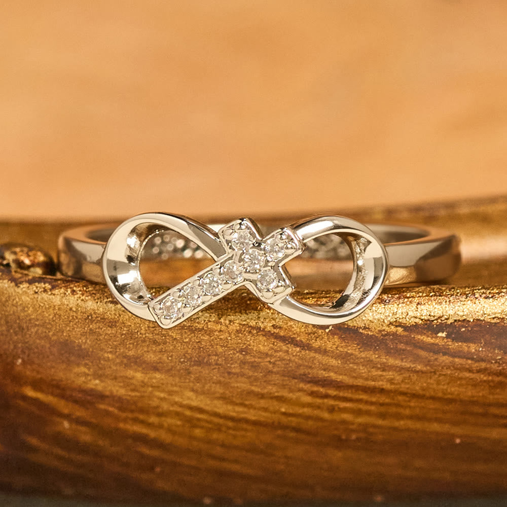 Anello aperto con elegante croce dell'infinito e incisione, Christianartworkshop : emblema di forza spirituale e guida divina. - image 2