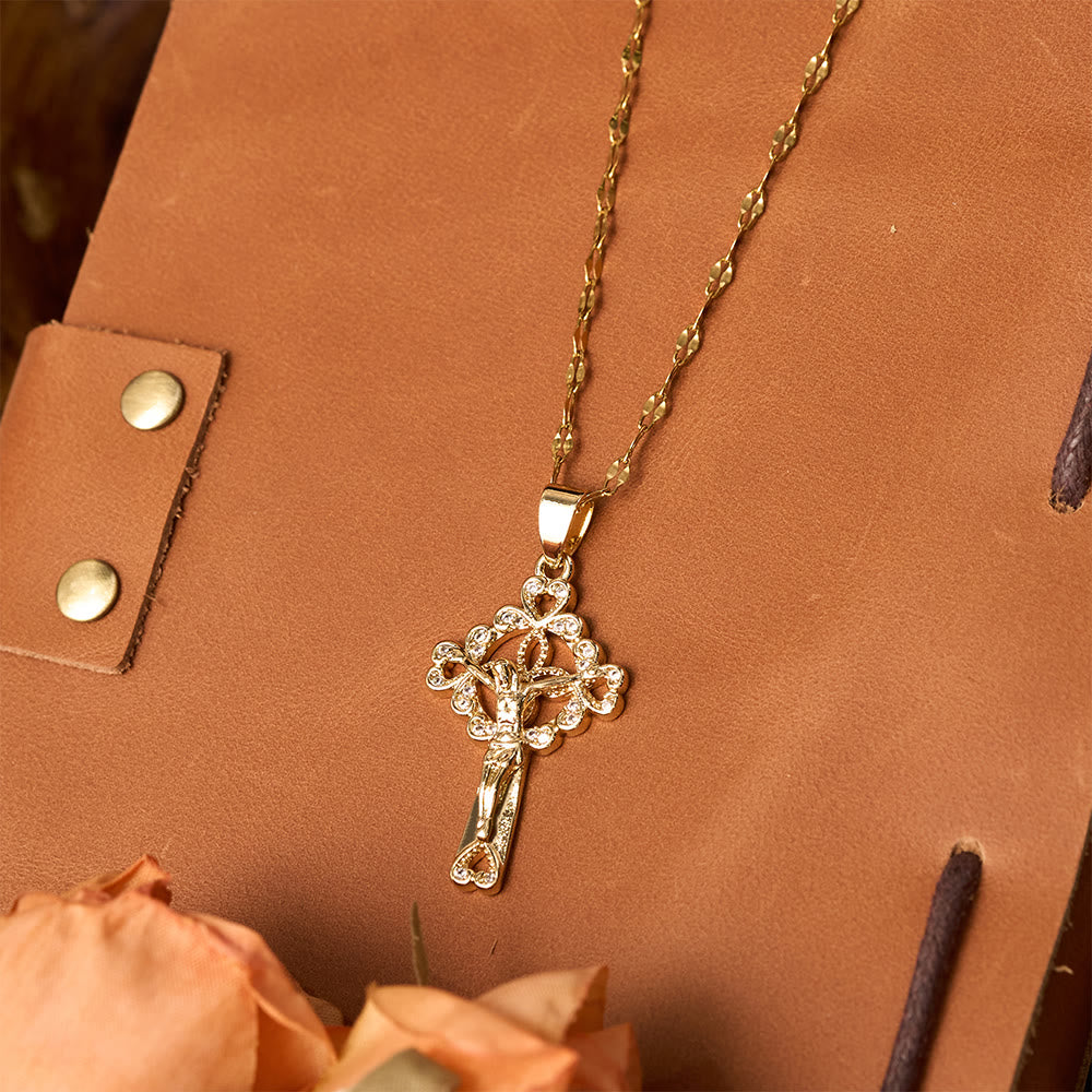 Christianartworkshop Collana con ciondolo a forma di chiave e crocifisso tempestato di zirconi: emblema di grazia redentrice e fede - image 4
