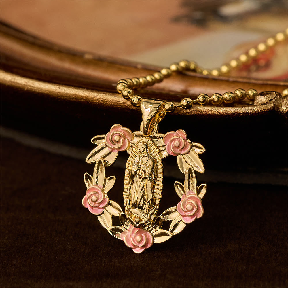 Christianartworkshop Set di collana con la Madonna e la croce alata, riccamente decorata: emblema di protezione spirituale. - Vergine Maria Rosa - image 12