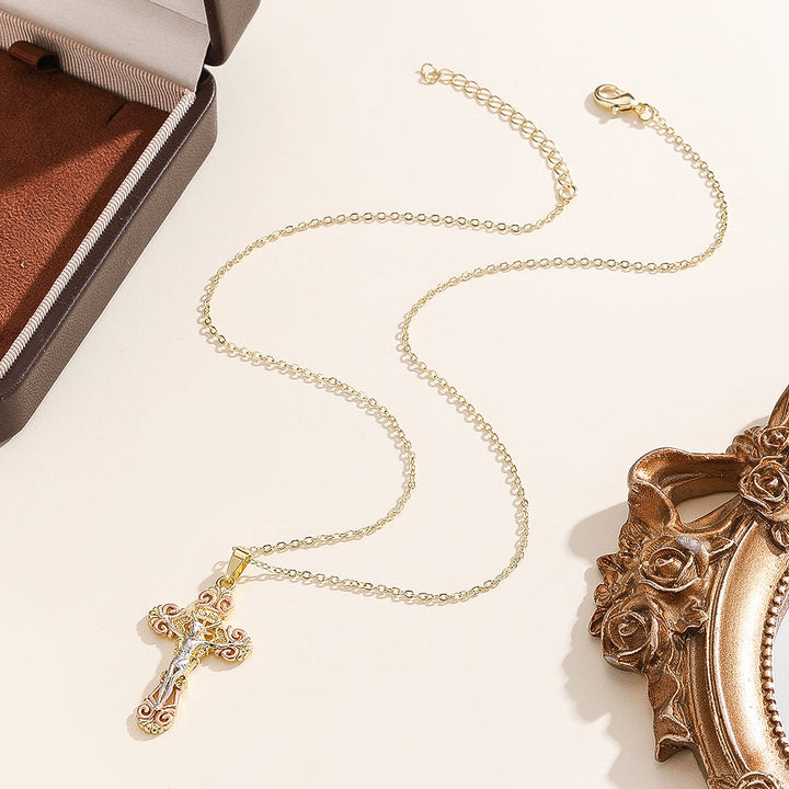 Christianartworkshop Collana con croce decorata con zirconi cubici: simbolo dell'amore redentore di Cristo. - image 3