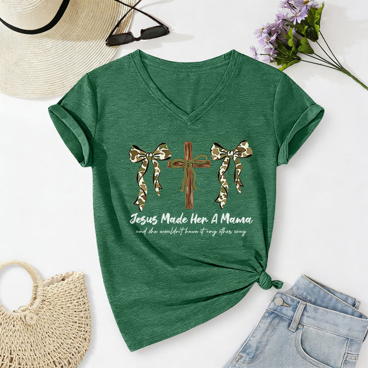 Christianartworkshop Gesù l'ha resa mamma e lei non vorrebbe che fosse diversamente. Maglietta casual con scollo a V. - Verde scuro - 2XL - image 14