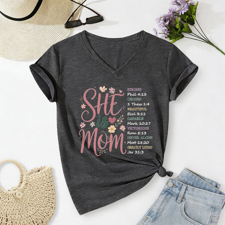 Christianartworkshop T-shirt casual con scollo a V "SHE Is MOM" - Grigio scuro - 2XL - image 20