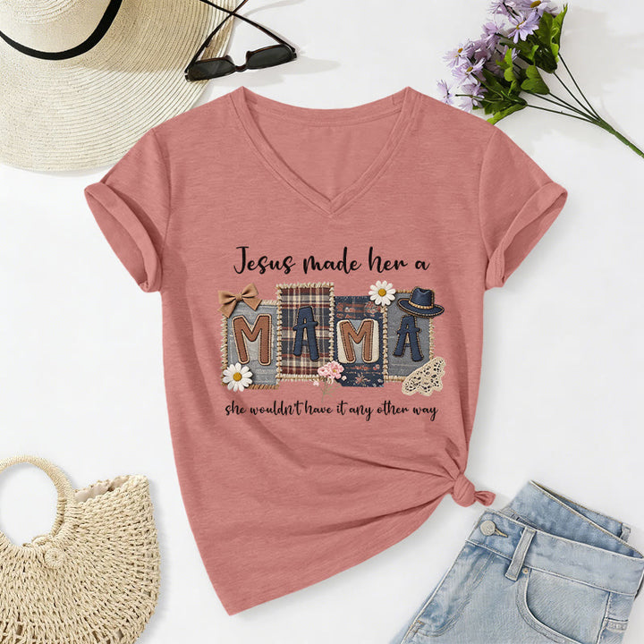 Christianartworkshop T-shirt casual con scollo a V e grafica "Jesus Made Her A Mama" - Rosa chiaro - 2XL - image 12