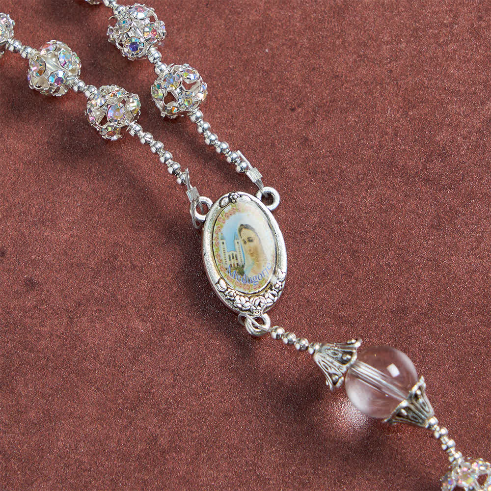 Rosario di lusso con perline dorate scintillanti e immagine della Madonna delle Grazie , Christianartworkshop. - image 13