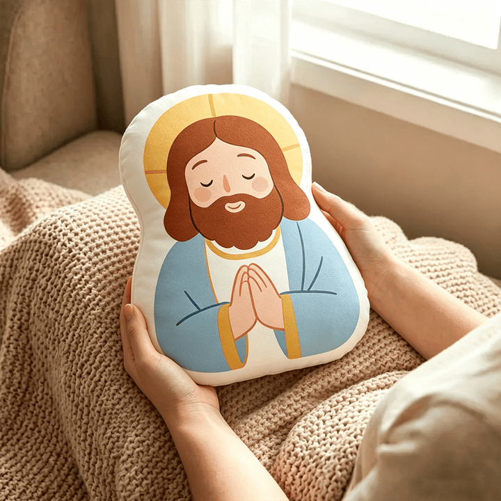 Christianartworkshop Cuscino a forma di Madonna con Agnello di Halo: Emblema di tenera cura materna e dolce benedizione. - image 9