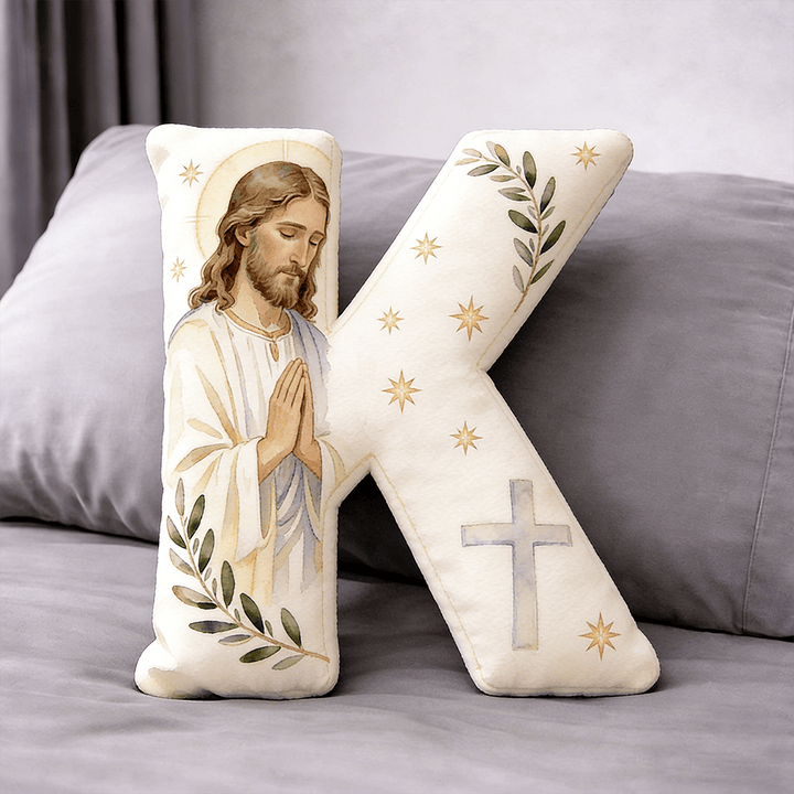 Christianartworkshop Cuscino a forma di lettera con croce di Gesù in preghiera: emblema di preghiera devota e fede senza tempo. - 24" (60 cm) - K - image 10