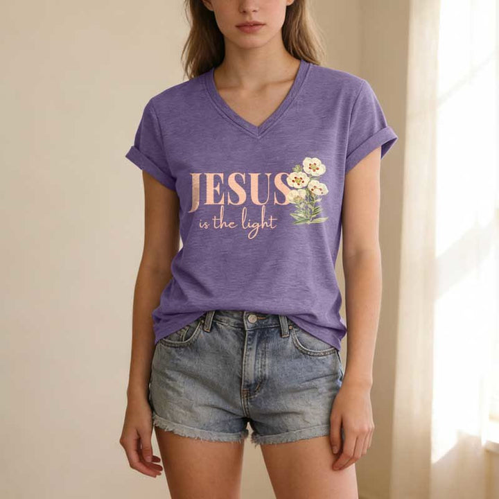 Christianartworkshop T-shirt casual con scollo a V e stampa floreale "Jesus Is The Light" - image 19