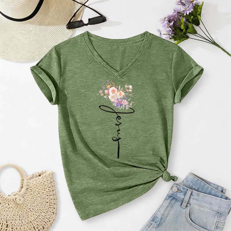 Christianartworkshop T-shirt casual con scollo a V e scritta "Jesus Cursive Floral". - Verde oliva - 2XL - image 0