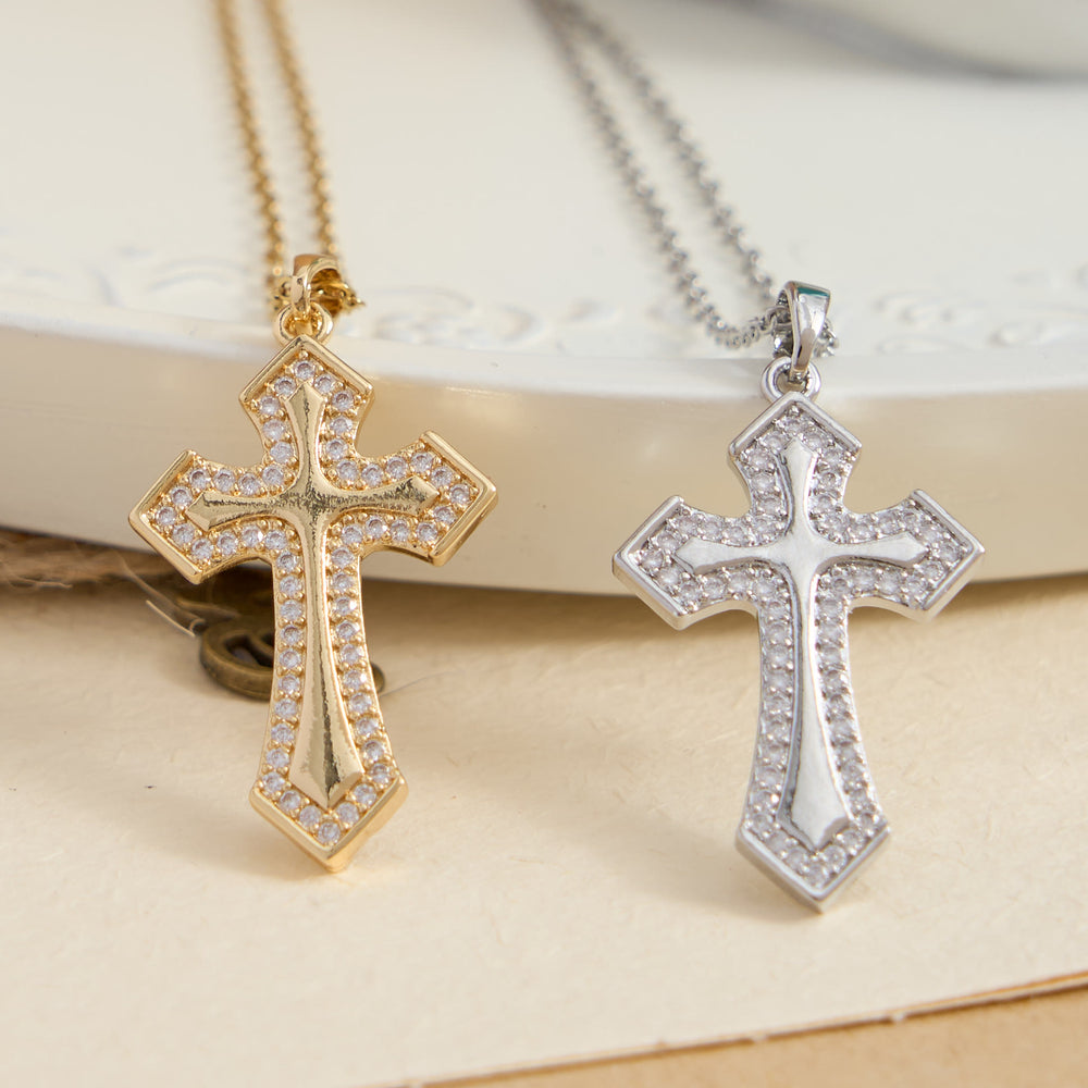 Christianartworkshop Collana moderna con ciondolo a croce in zirconi a strati: elegante gioiello sacro che esprime fede. - image 1