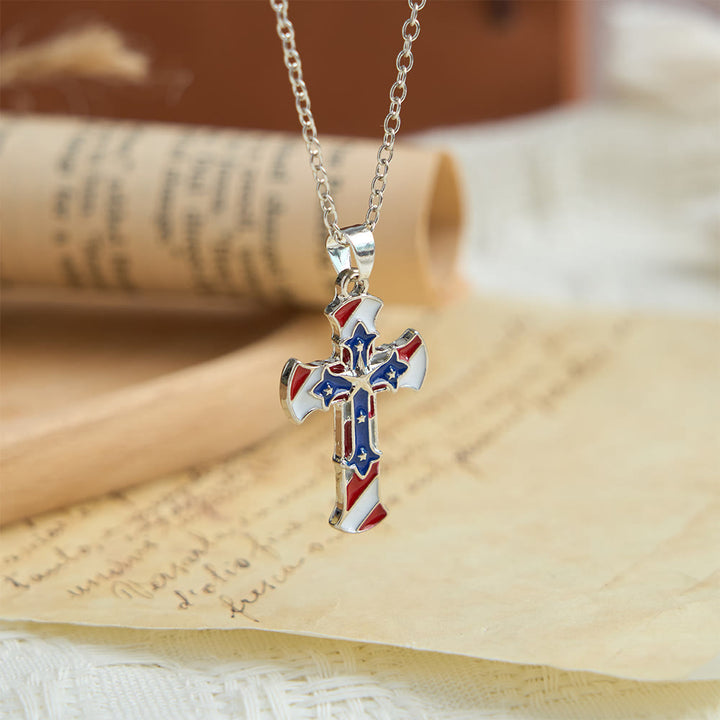 Christianartworkshop Collana patriottica a doppio strato con croce a stelle e strisce: gioiello ispirato al Giorno dell'Indipendenza e simbolo di fede. - image 3