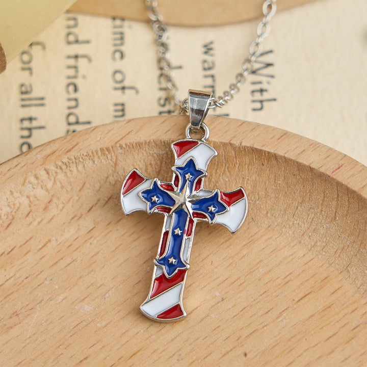 Christianartworkshop Collana patriottica a doppio strato con croce a stelle e strisce: gioiello ispirato al Giorno dell'Indipendenza e simbolo di fede. - image 1