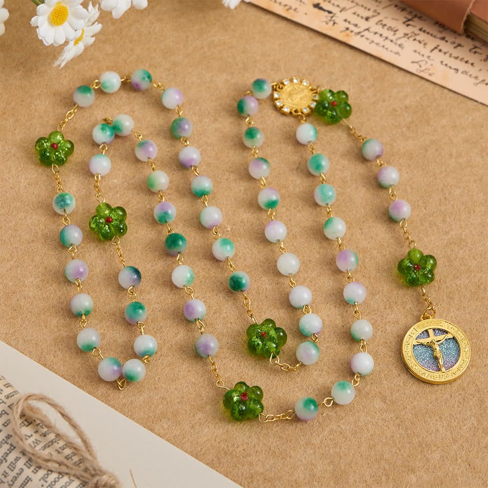 Christianartworkshop Rosario di San Benedetto con perle di calcedonio viola e fiore verde, con crocifisso scintillante. - image 3