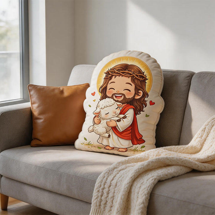Christianartworkshop Simpatico cuscino di peluche a forma di Gesù con aureola e agnello: un'accogliente decorazione per la casa ispirata alla fede. - image 4