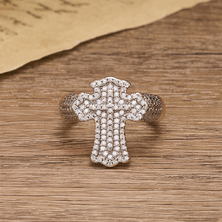 Christianartworkshop Anello audace con croce interamente pavé: una dichiarazione di fede e grazia celeste. - image 3