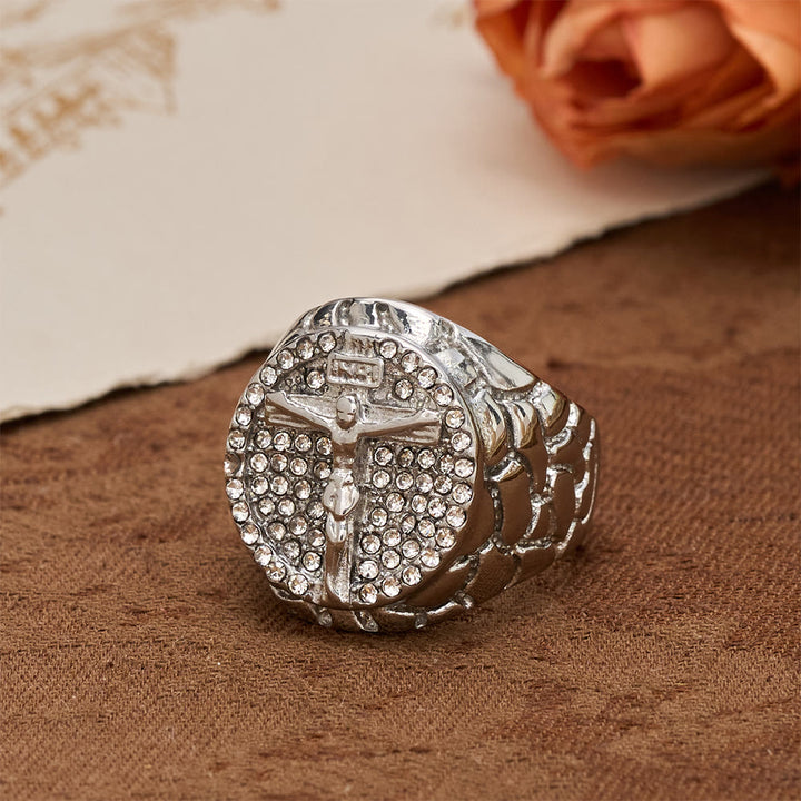 Christianartworkshop Anello vistoso con crocifisso e zirconi INRI: simbolo di incrollabile fede redentrice. - image 8