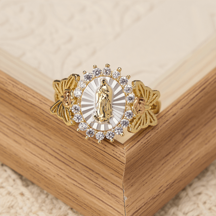 Christianartworkshop Anello con rosa floreale e zirconi, con la Madonna radiosa: porta con te la luce dell'amore materno. - image 3