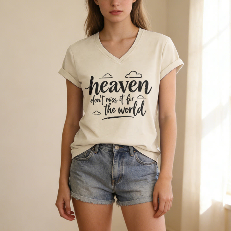 Christianartworkshop T-shirt casual con scollo a V e stampa di nuvole ispiratrici "Heaven Don't Miss It For The World" - image 1
