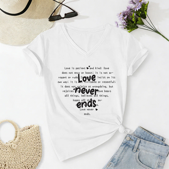 Christianartworkshop T-shirt casual con scollo a V e versetto biblico "L'amore non finisce mai". - Bianco - 2XL - image 6