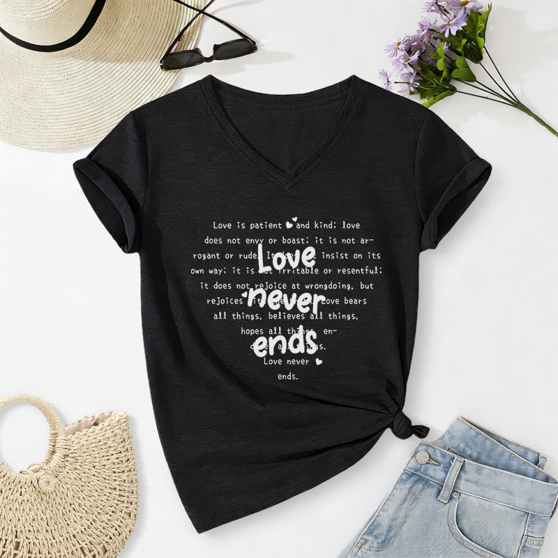 Christianartworkshop T-shirt casual con scollo a V e versetto biblico "L'amore non finisce mai". - Nero - 2XL - image 12