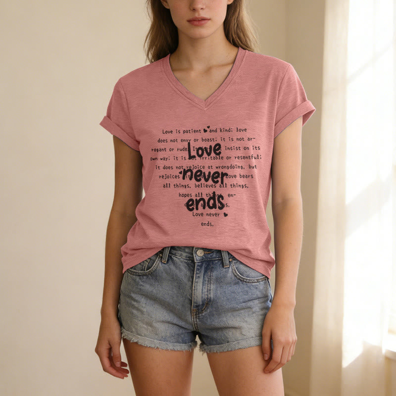 Christianartworkshop T-shirt casual con scollo a V e versetto biblico "L'amore non finisce mai". - image 11
