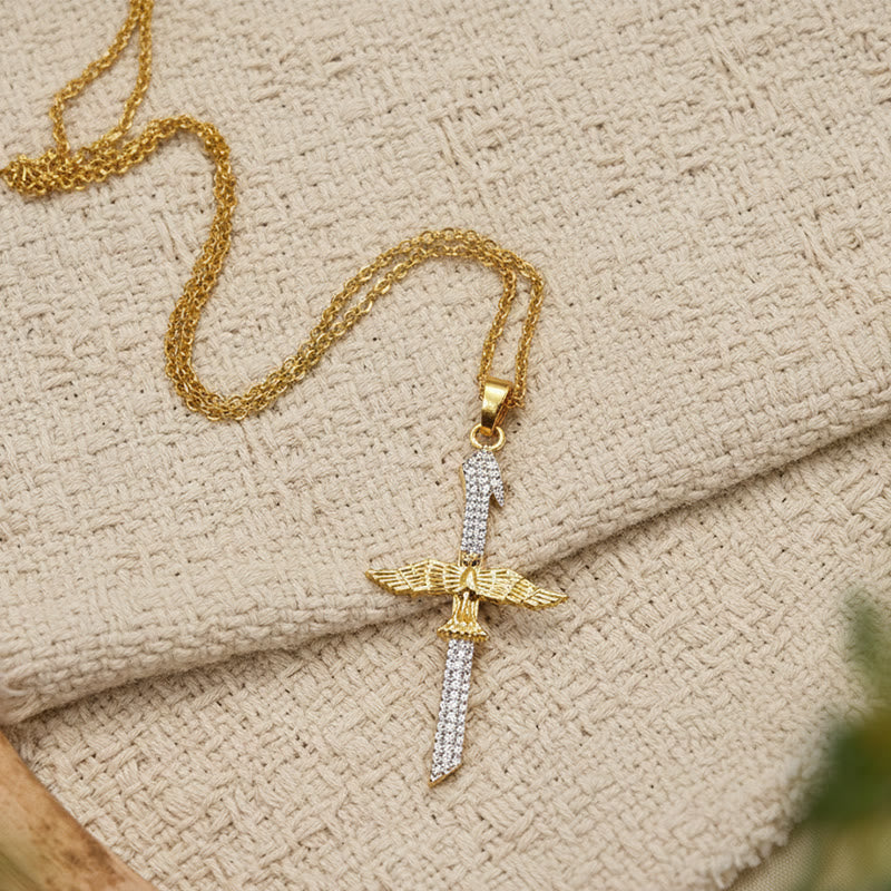 Christianartworkshop Collana con croce a forma di spada e ali di colomba in zirconi scintillanti: un promemoria di protezione divina - image 5