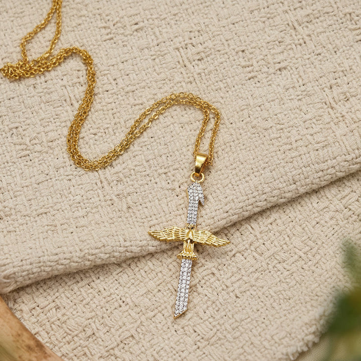 Christianartworkshop Collana con croce a forma di spada e ali di colomba in zirconi scintillanti: un promemoria di protezione divina - image 5
