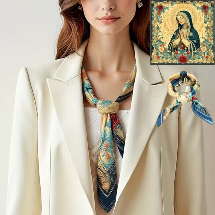 Christianartworkshop Sciarpa di raso con la Madonna Serena: Un fiore di devozione - UN - image 0