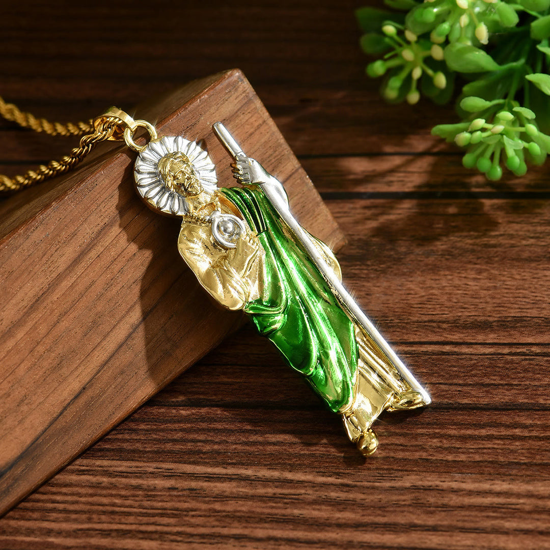 Christianartworkshop Collana con ciondolo di San Giuda in quattro misure con veste verde brillante: simbolo di speranza e protezione divina. - image 2