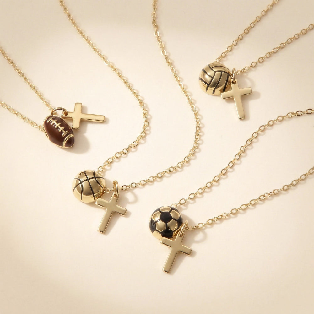 Christianartworkshop Set di gioielli con pallone sportivo e croce (collana + bracciale) con biglietto: simbolo di fede e passione per lo sport. - image 1