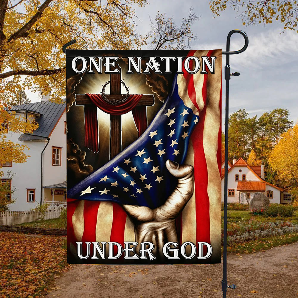 Christianartworkshop Bandiera da giardino con croce e bandiera americana "Una nazione sotto Dio": un simbolo di fede e patriottismo - image 4