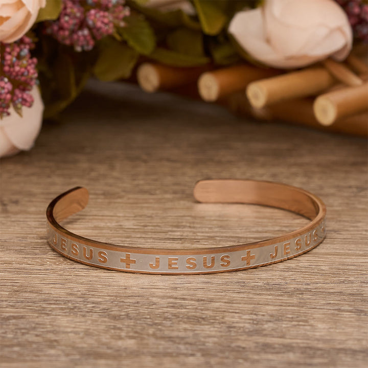 Christianartworkshop Bracciale rigido con incisione di Gesù nei toni dell'oro, dell'argento e dell'oro rosa: un promemoria della grazia divina. - Oro rosa - image 5
