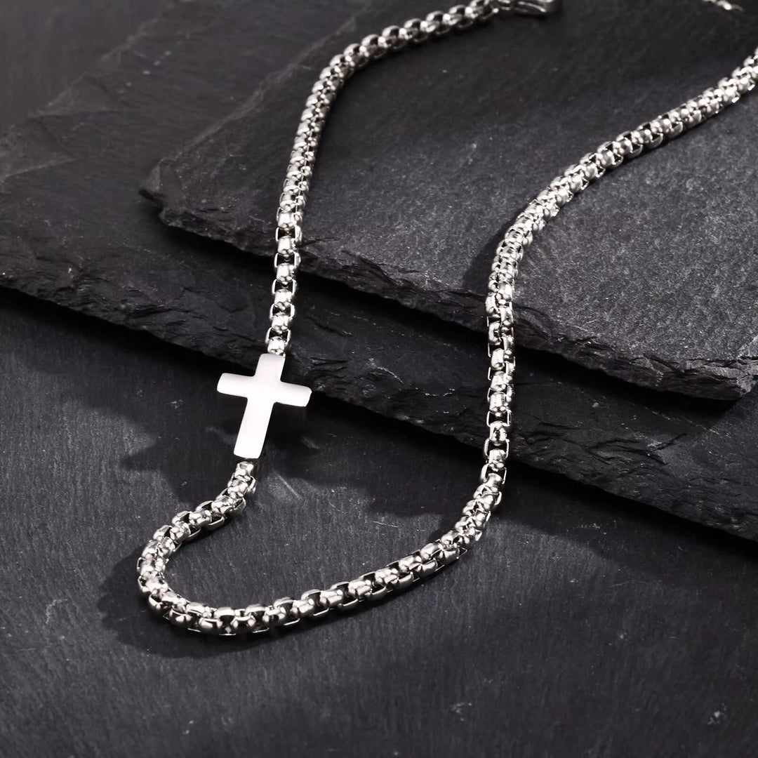 Christianartworkshop Elegante collana con croce in acciaio inossidabile e ciondolo laterale: un promemoria della grazia divina. - image 6