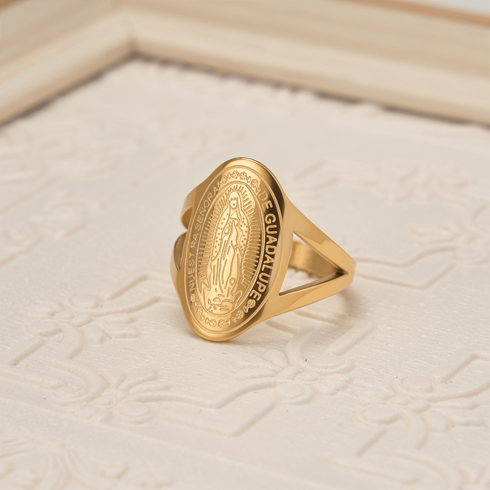 Christianartworkshop Anello devozionale inciso con l'immagine della Madonna di Guadalupe: emblema della grazia mariana e della protezione divina. - D'oro - US 10 - image 2