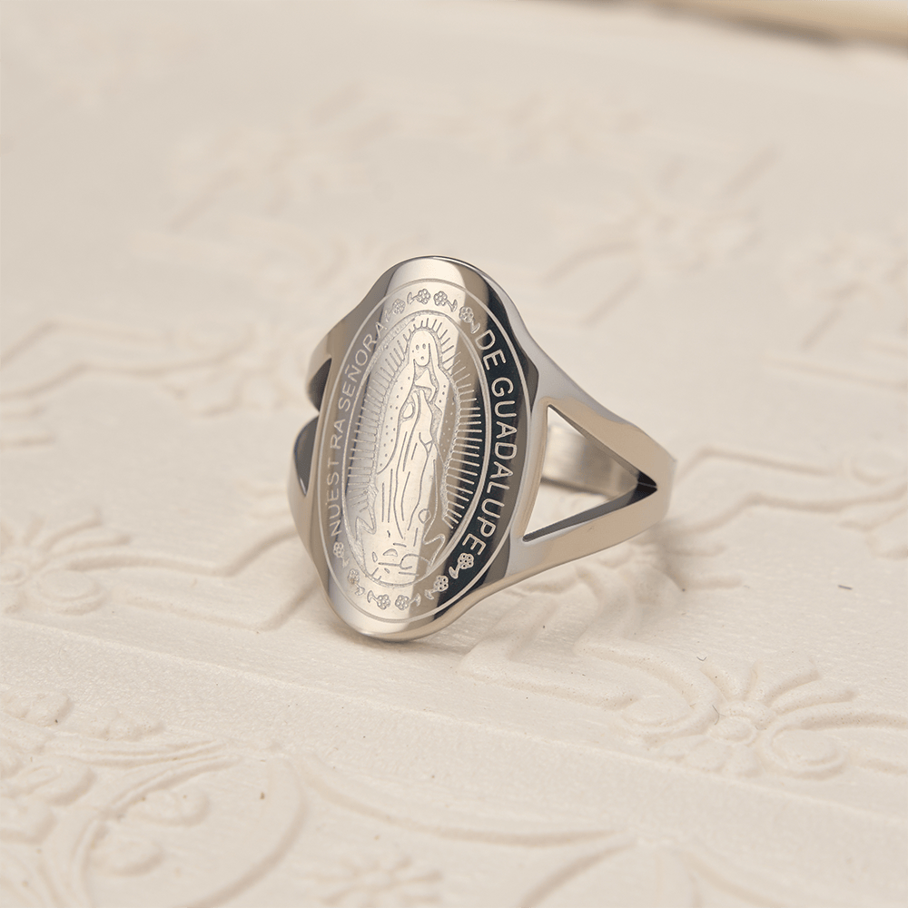 Christianartworkshop Anello devozionale inciso con l'immagine della Madonna di Guadalupe: emblema della grazia mariana e della protezione divina. - Argento - US 10 - image 3
