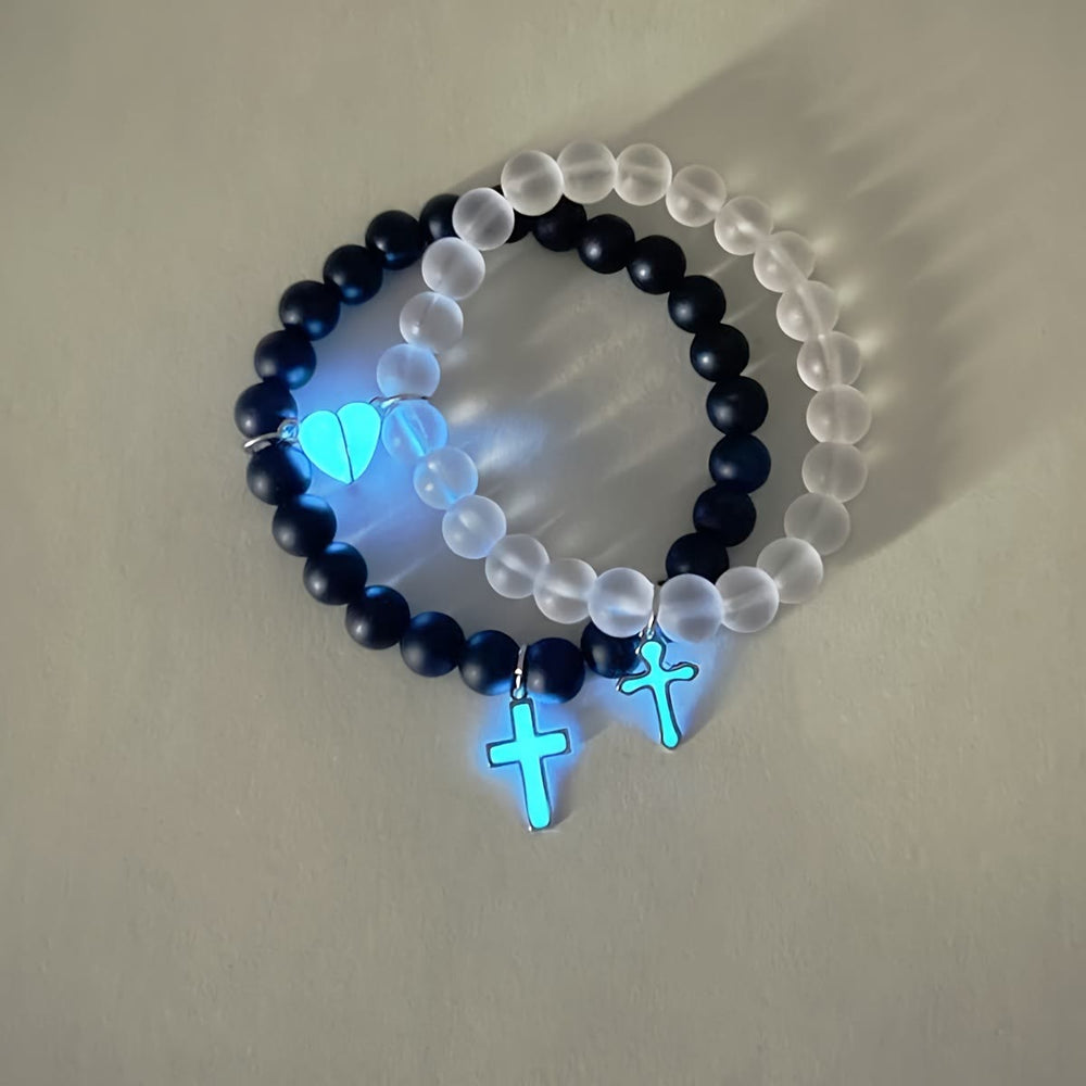 Christianartworkshop Braccialetti coordinati con croce luminosa e perline, con chiusura magnetica a forma di cuore: simbolo di fede unita e amore condiviso. - image 1