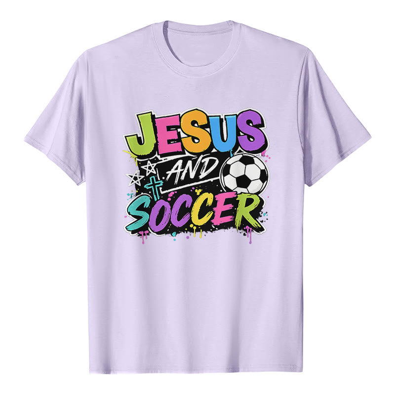 Christianartworkshop Maglietta premium con Gesù e calcio in stile graffiti - Viola - 2XL - image 2