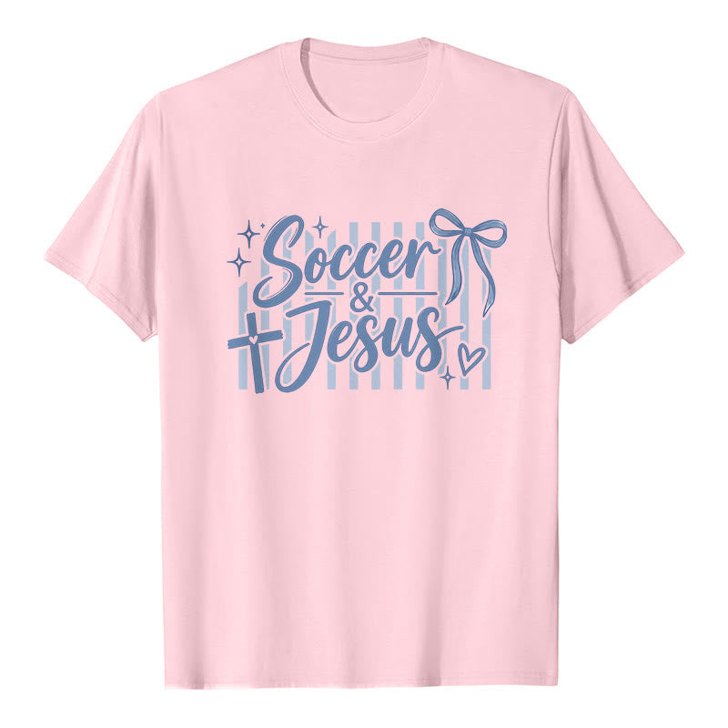 Christianartworkshop Maglietta premium "Calcio e Gesù in stile civetta" - Rosa - 2XL - image 1
