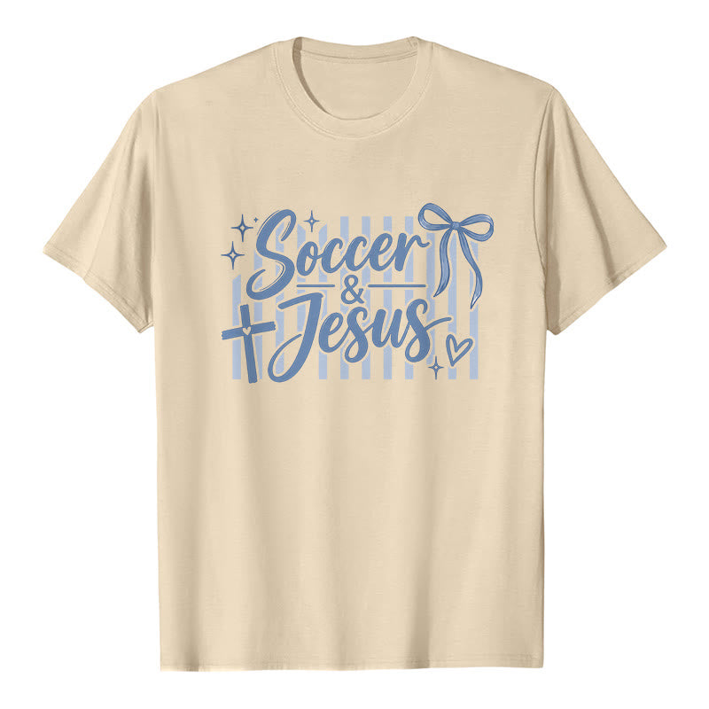 Christianartworkshop Maglietta premium "Calcio e Gesù in stile civetta" - Beige - 2XL - image 6