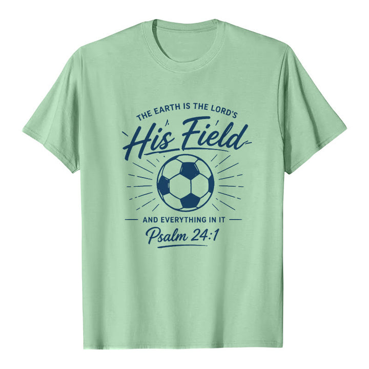 Christianartworkshop Salmo 24:1 Il suo campo Calcio Fede Maglietta a maniche corte premium - Verde chiaro - 2XL - image 4