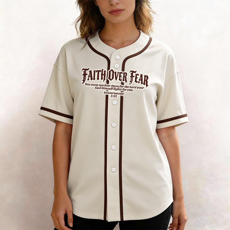 Christianartworkshop Fede al di sopra della paura Deuteronomio 3:22 Maglia da baseball con corona di spine e croce - image 23