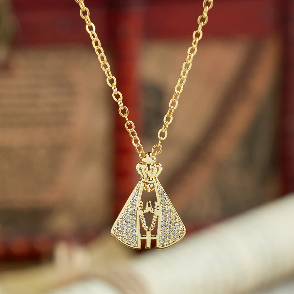 Christianartworkshop Collana con ciondolo regale della Madonna di Aparecida con dettagli scintillanti: emblema della cura divina - image 1